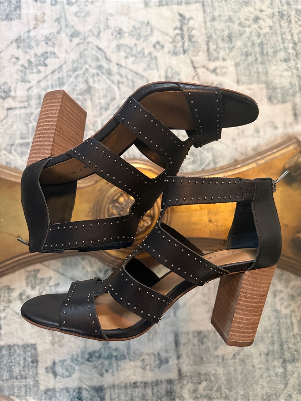 Lucky Brand Black Studded Strappy Block Heel Sandals Womens Size 7.5 - Picture 5 of 11